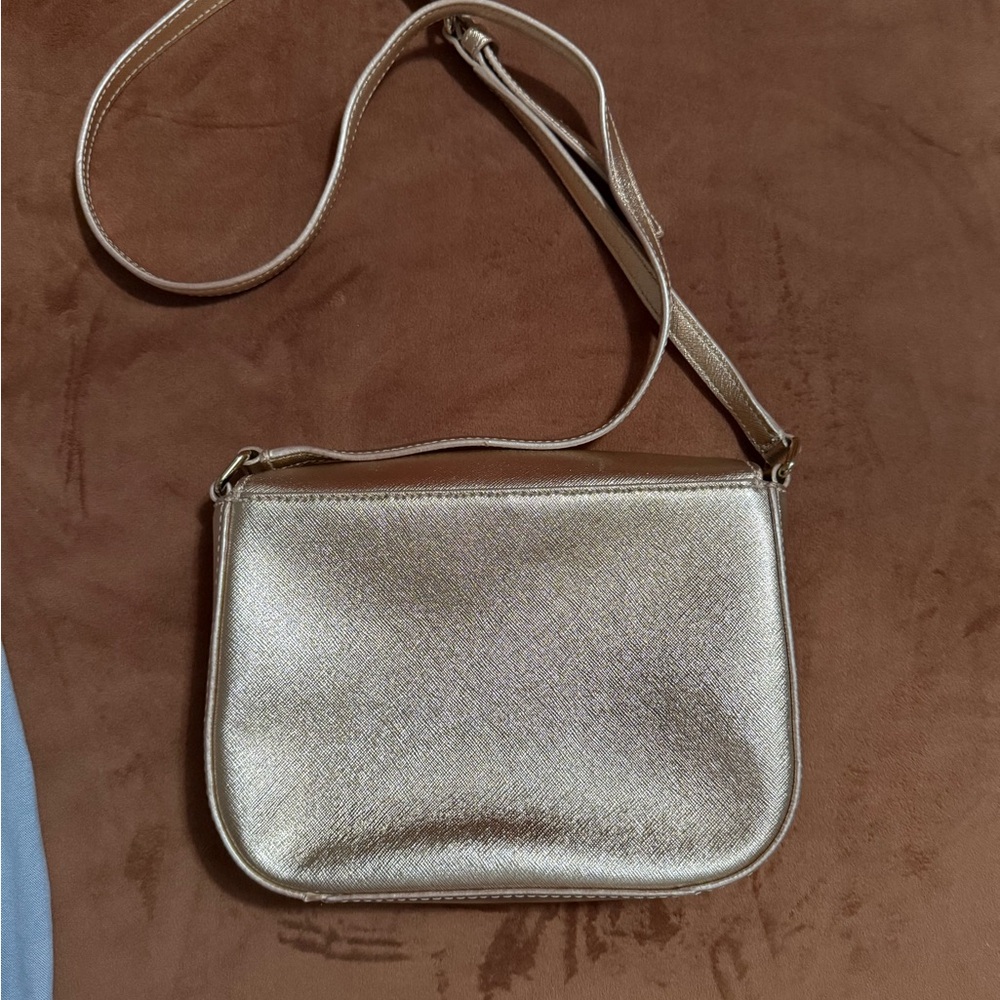 Kate Spade Cream Crossbody Bag Sleek Design - Picture 3 of 8